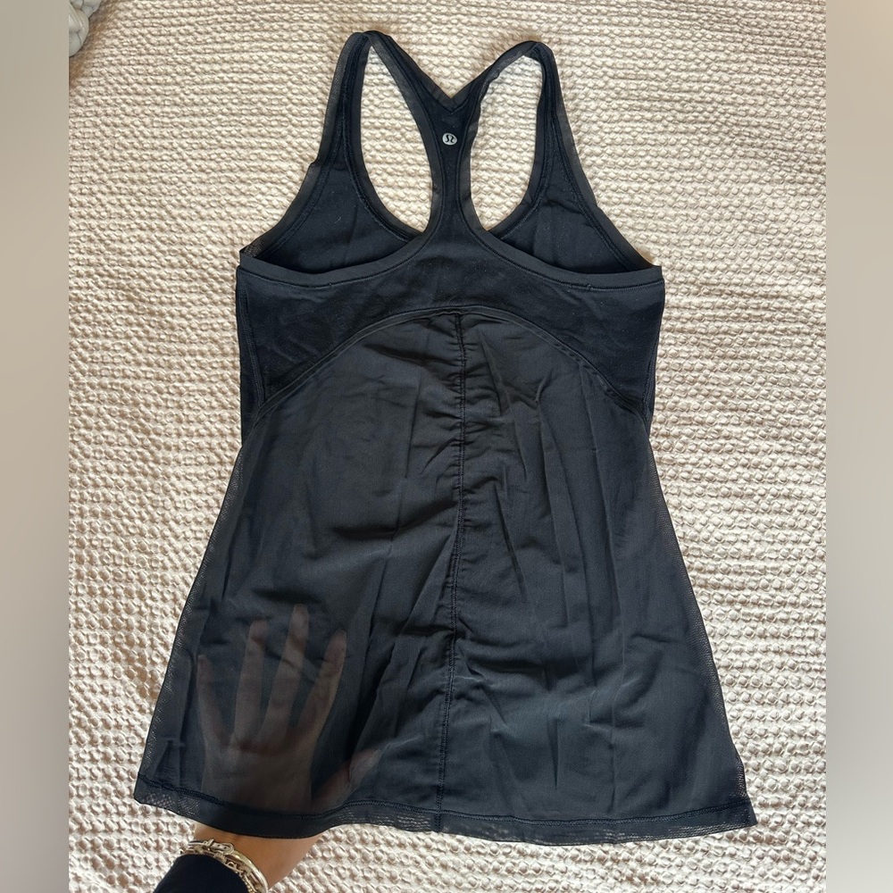 Lululemon top